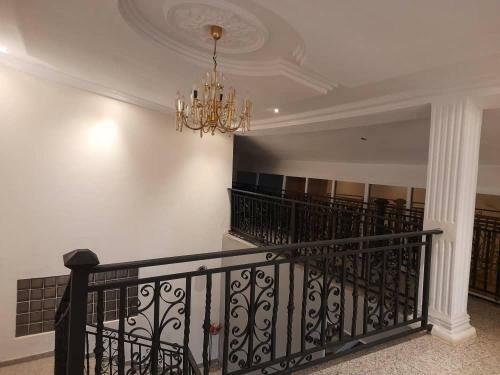 9 Roses Hotel