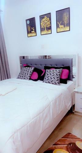 Imperial Courts 1bedroom Apartment