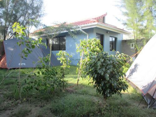 Moony?s Chalets & Camping