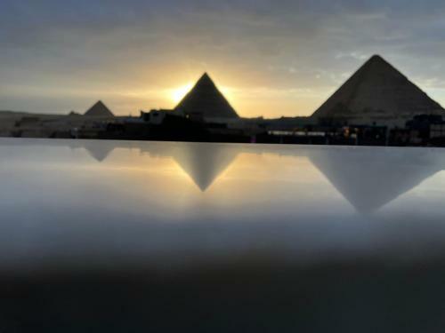 Hostal Pyramids Top Success Result