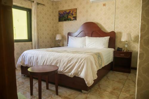 White Palace Apart-hotel