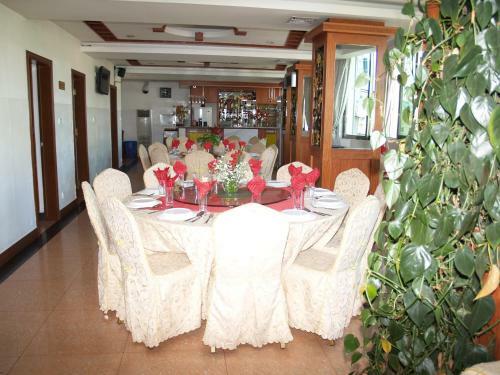 Evergreen Hotel