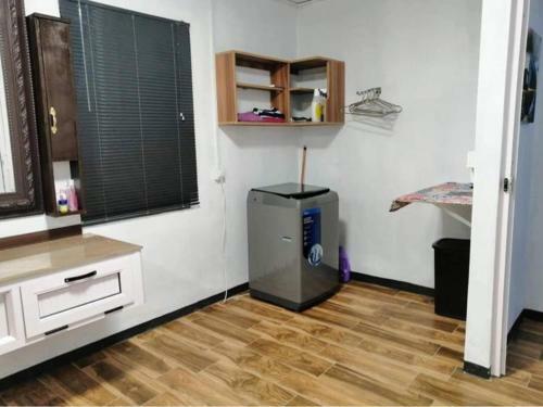Lolo Residence