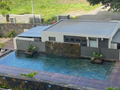 Stylish & Luxury 2-bed Parkside Apart With Pool