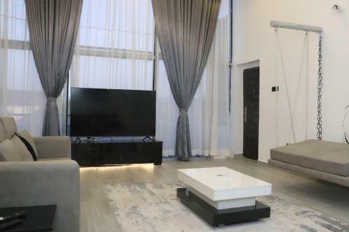 Court Apartment