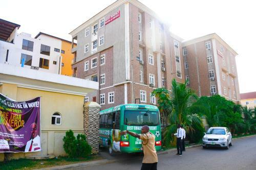 Roses Regency Hotel And Suites