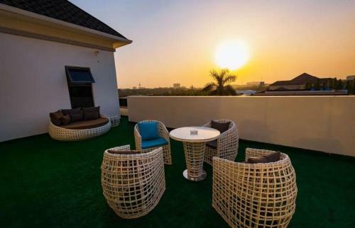 Checkers Apartments And Suites