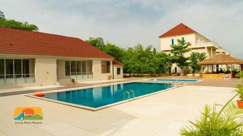 Hotel Zuma Rock Resort