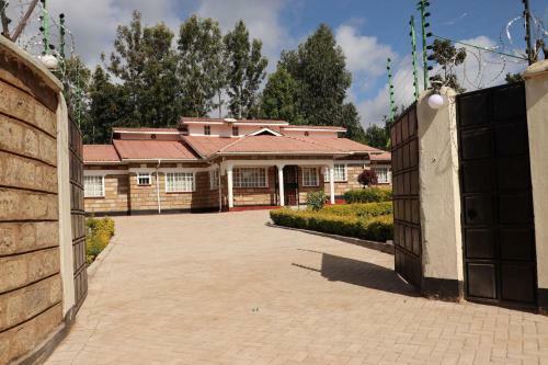 The Meru Manor Is A Great Home Set In Meru Town