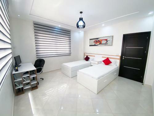 Luxurious Apartment Close To The Sea