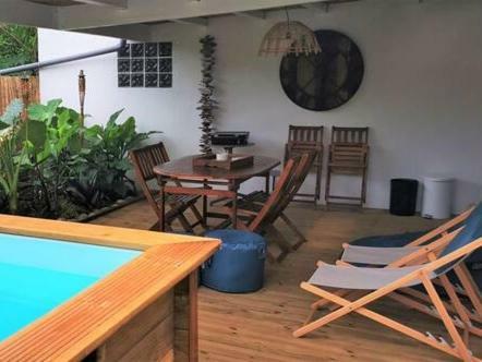 Cottage Tropical