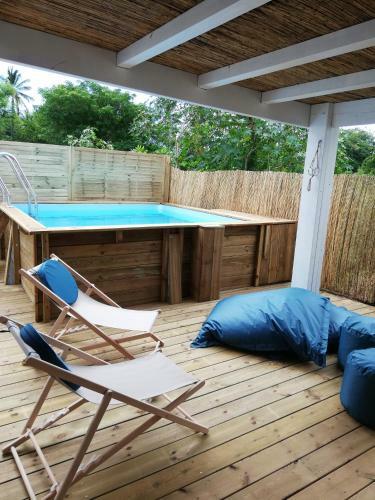 Cottage Tropical