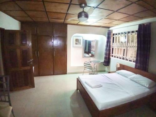 Portersville Private Lodge