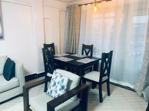 Naibor Stylish Two Bedroom Apartment