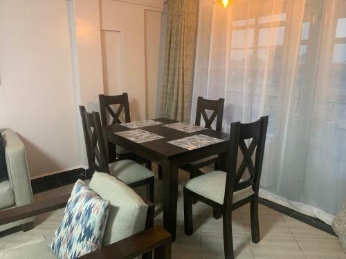 Naibor Stylish Two Bedroom Apartment