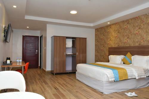 Centric Hotel