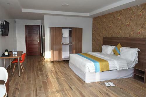 Centric Hotel