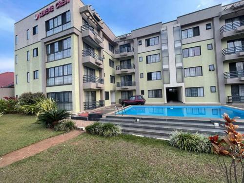 Lovely 3-bedroom Apartment /swimming Pool/gym