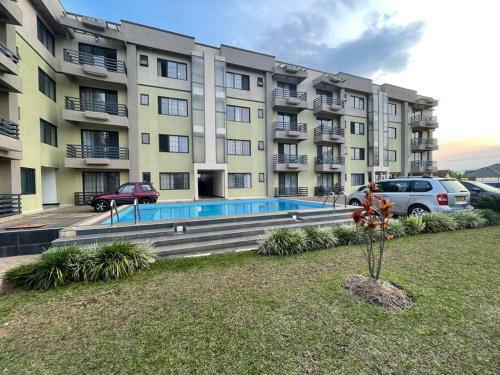 Lovely 3-bedroom Apartment /swimming Pool/gym