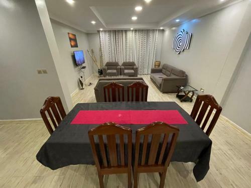 Lovely 3-bedroom Apartment Swimming Poolgym