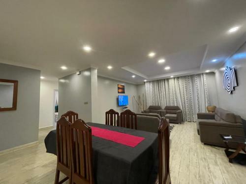 Lovely 3-bedroom Apartment Swimming Poolgym
