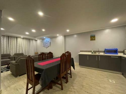 Lovely 3-bedroom Apartment Swimming Poolgym