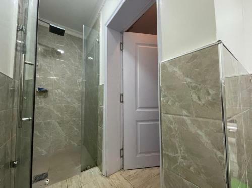 Lovely 3-bedroom Apartment Swimming Poolgym