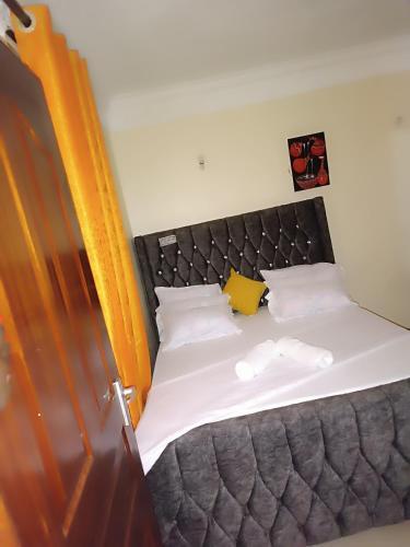 The Eagles Homestay.