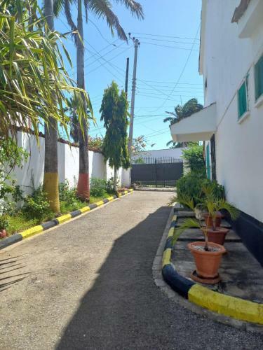 4 Bedrooms Green Breeze Villa