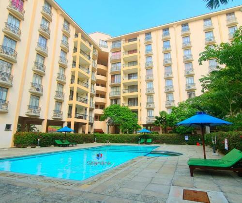A Perfect, Impeccable 2 Bedroom Apartment!!