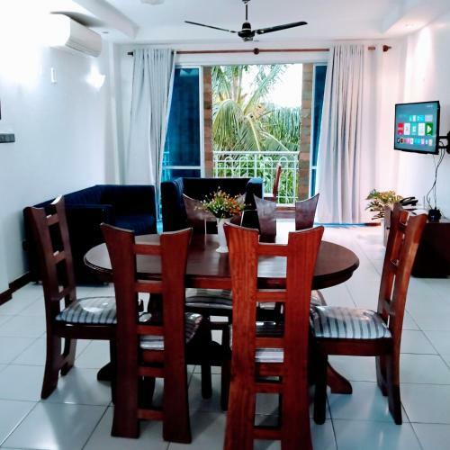 Lovely 1 Bedroom Beach Front Apartment