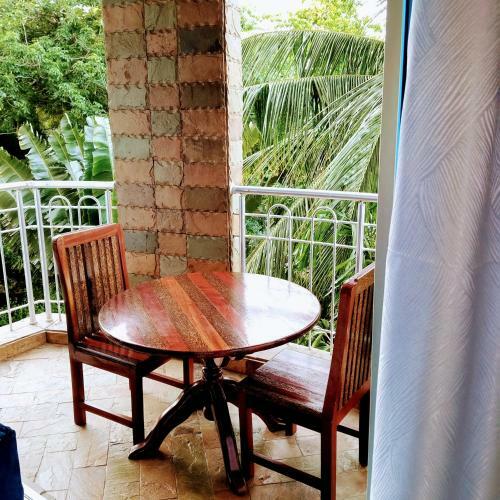 Lovely 1 Bedroom Beach Front Apartment