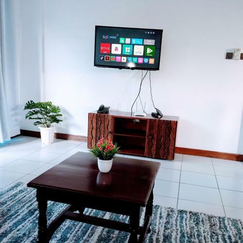 Lovely 1 Bedroom Beach Front Apartment