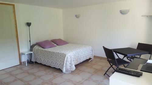 Hostal Auberge Du Marronnier