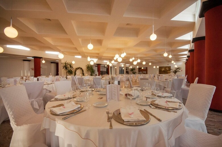 Blu Hotel Kaos