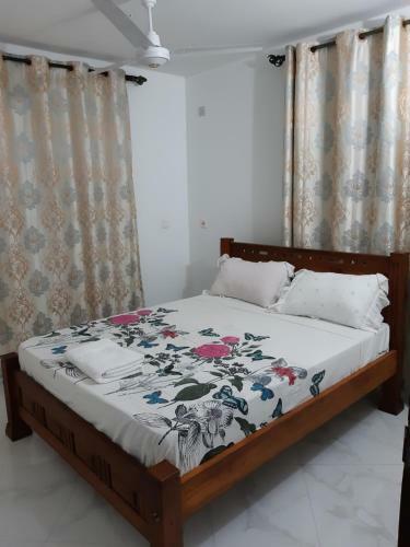 Bed & Breakfast Fahamu Luxury Bamburi