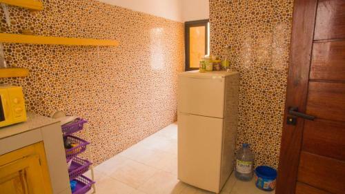 Joli Meubl� Pr�s De La Plage � Dakar