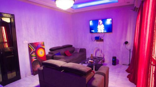 Joli Meubl� Pr�s De La Plage � Dakar