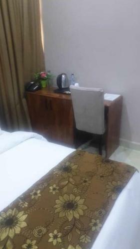 Pearl And Diamond Hotel