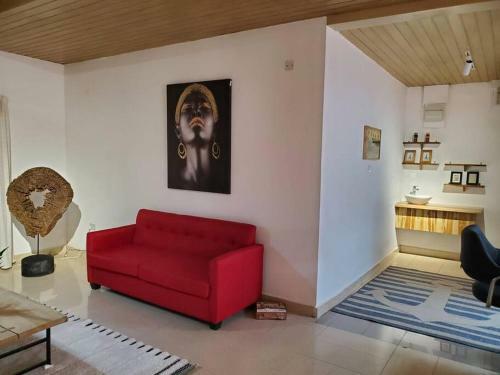 Classy 3, Bedroom Residence, Private And Secure