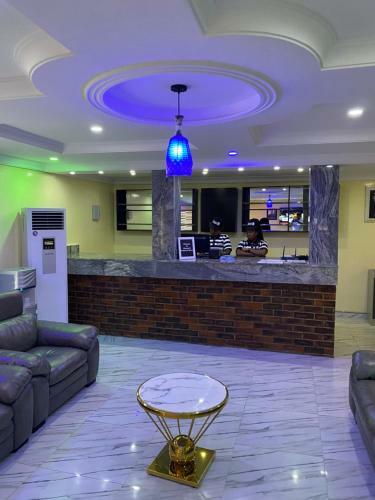 Channel 8 Premium Hotel