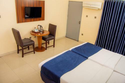 Hotel Kakanfo Inn & Conference Centre