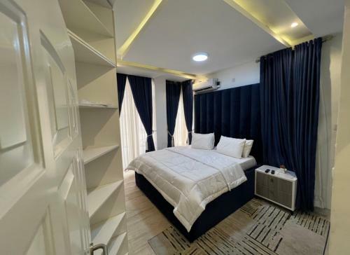 Five Star Luxury Apartments