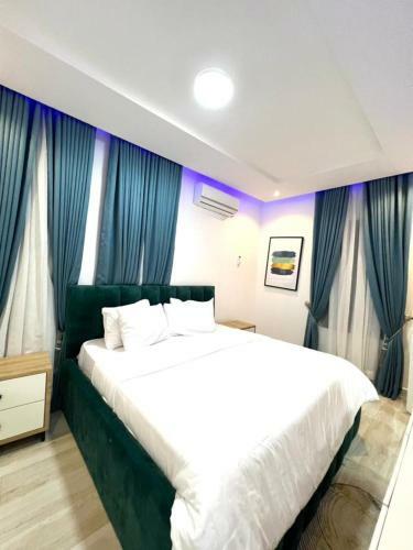 Five Star Luxury Apartments