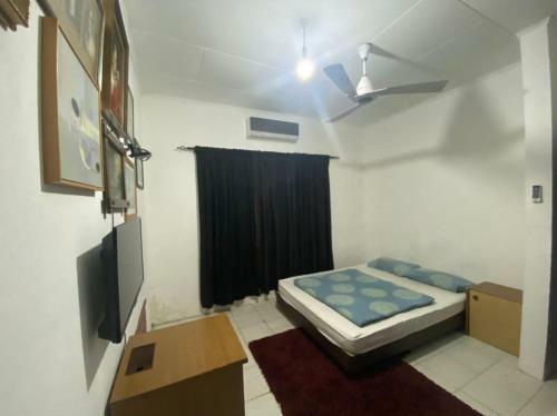 Arch Housing Unit