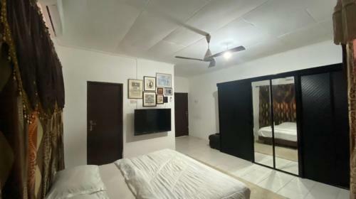 Arch Housing Unit