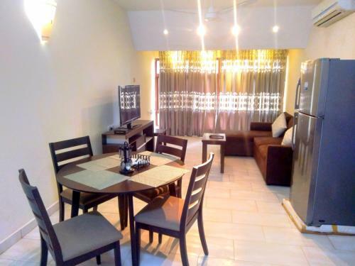 Dhahabu Luxury Beachfront Apartments 1br.