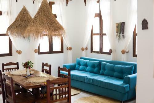 Kima Serviced Beach House & Suites