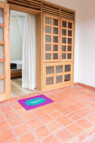 Tooro Fairway Hotel