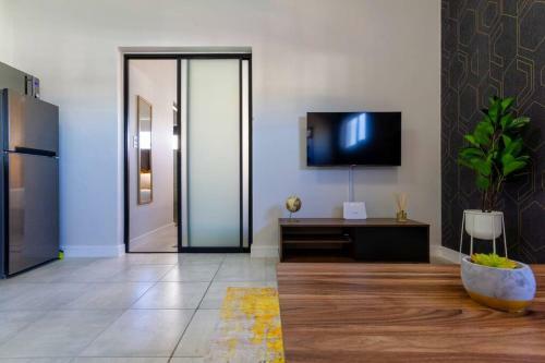 Apartamento #alimamaspaces: Nonku's Greenlee Studio